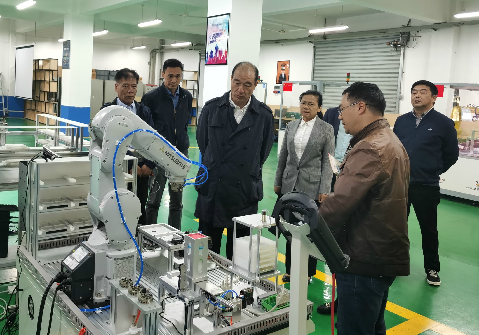 微信图片_20201111085943.jpg 微信图片_20201111085943.jpg