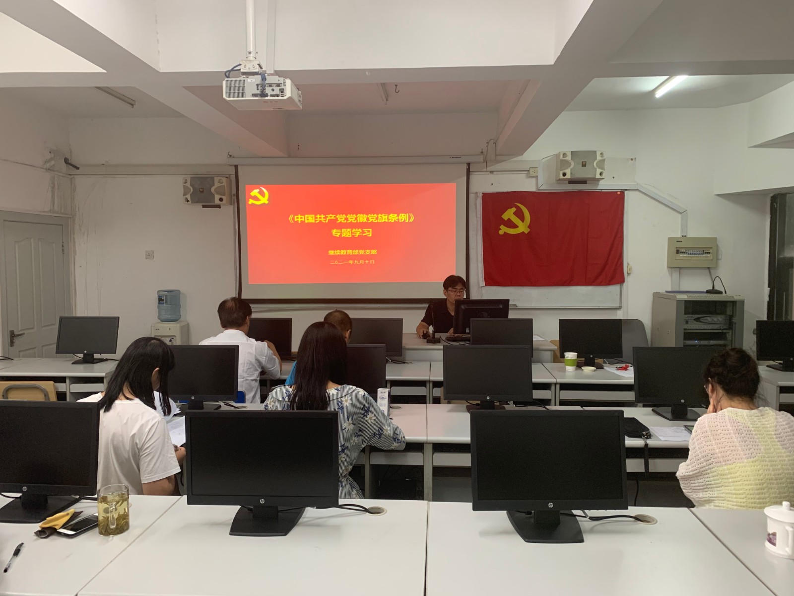 专题1.jpg 专题1.jpg
